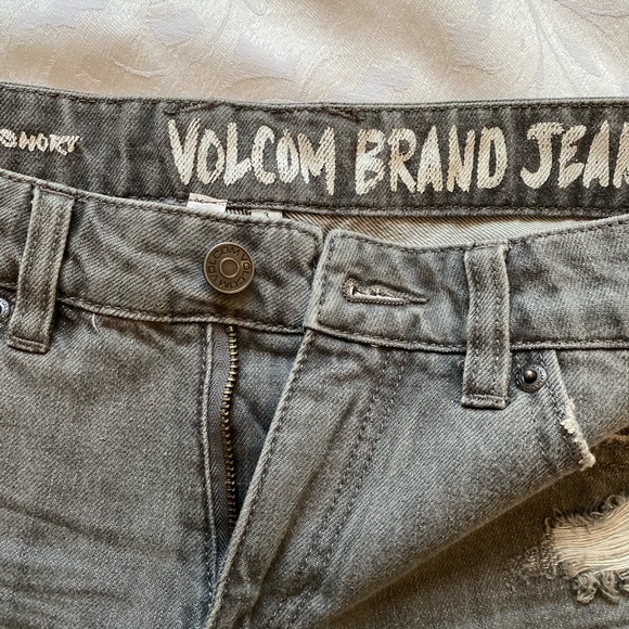 Volcom Stoned Short size 3 women’s jean shirt - Picture 3 of 5